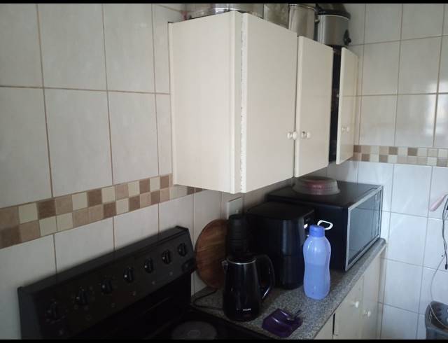 1 BEDROOM SECTIONAL TITLE FOR SALE IN PARKDENE